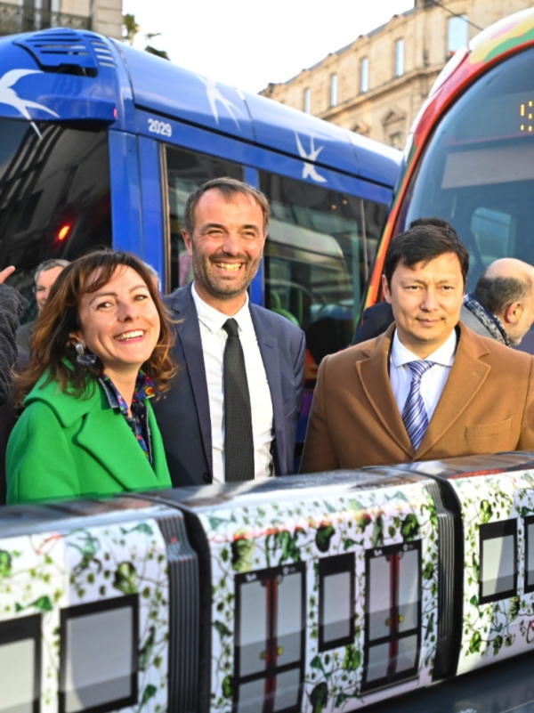 Carole Delga, Michaël Delafosse et Mihhail Kõlvart, maire de Tallinn