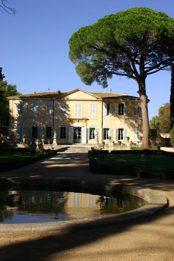 Façade du Chateau de la Mogère, construit au début du XVIIIe siècle