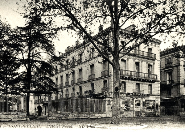 L'Hôtel Nevet, abandonné, attendant sa destruction