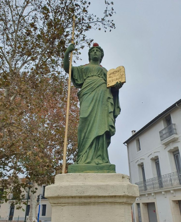 Statue Marianne
