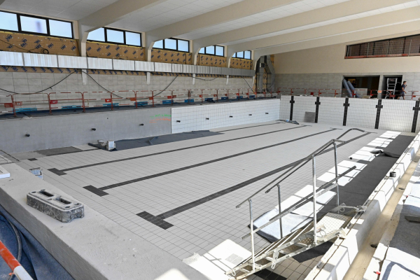 chantier bassin intérieur de 25 mètres en cours de réhabilitation