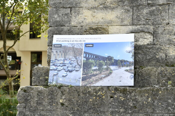 Pilier aqueduc panneau avec photo avant / après de la place Max Rouquette