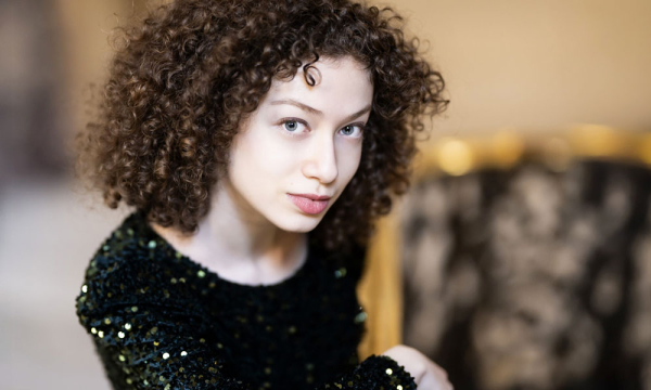 La jeune pianiste Arielle Beck