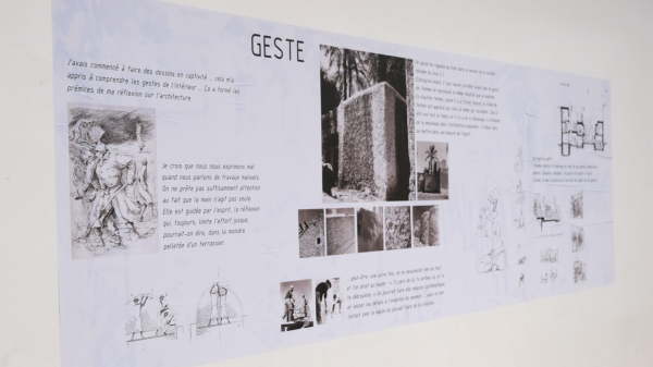 Panneaux avec photos et croquis