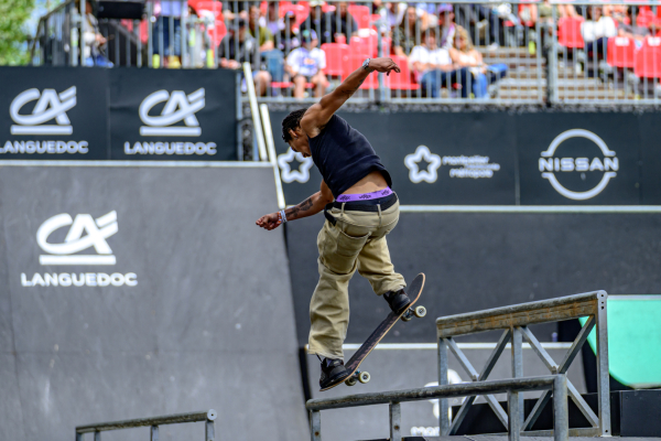 skateboard