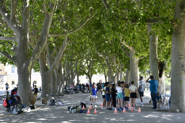 allées de l'esplanade du Peyrou, enfants 