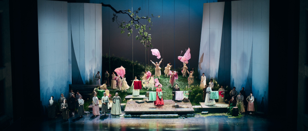 La Cor&eacute;e &agrave; l'honneur avec "L'op&eacute;ra des fleurs, Hwajeonga" constitue un &eacute;v&eacute;nement artistique exceptionnel, fruit d'une coproduction avec le Korea National Opera. Les 20, 21 et 22 novembre.