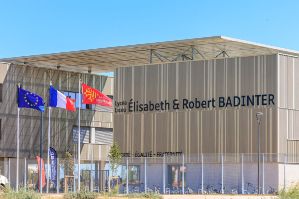 Lyc&eacute;e Badinter Cournonterral