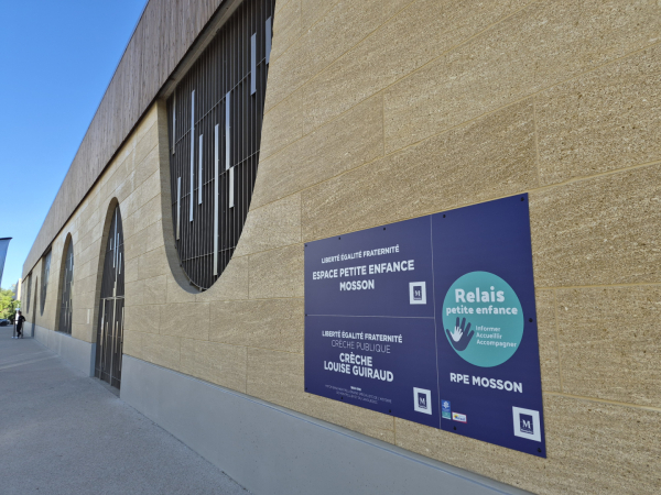 batiment crèche et espace petite enfance 