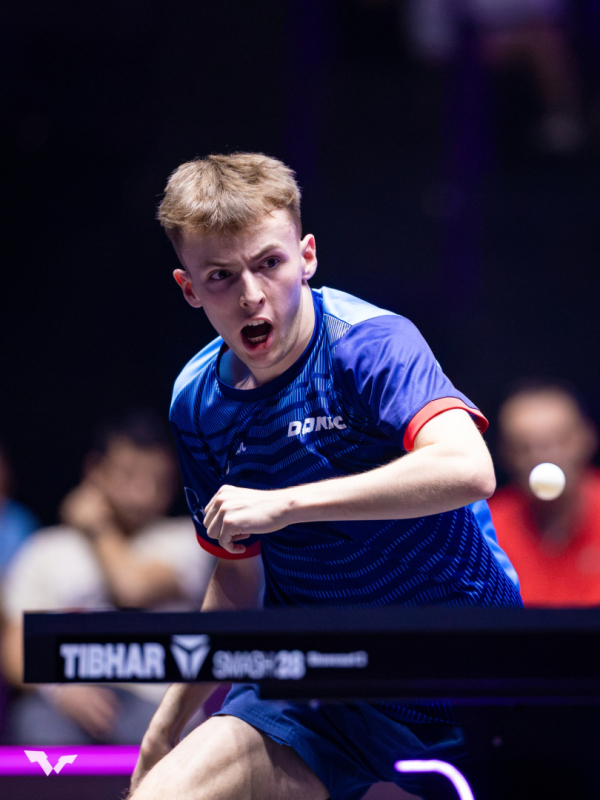 Flavien Coton, jeune espoir du tennis de table français