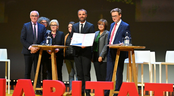 Signature de convention lors des rencontres de l'Anah