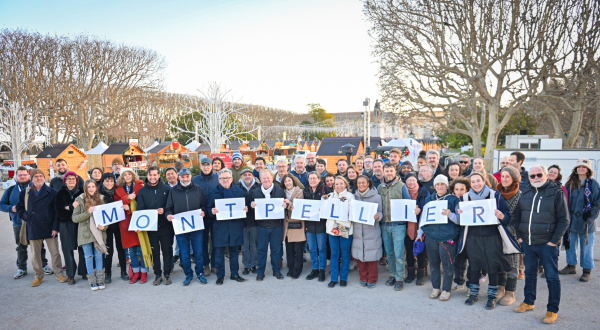 groupe des commerçants du marché de Noel