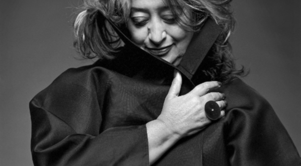 Zaha Hadid (1950 – 2016),  architecte irakienne