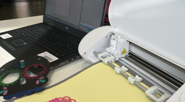 La Fabrique compte de nombreuses machines en libre service comme la découpeuse numérique 