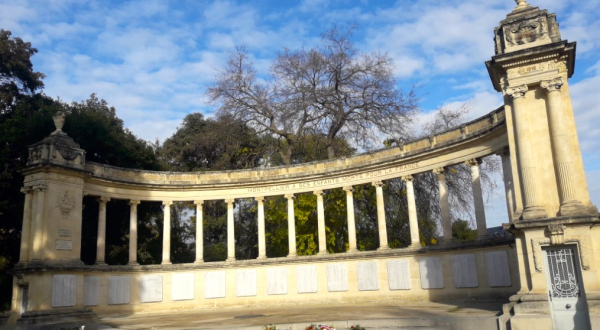 Vue du Monument aux Morts de Montpellier
