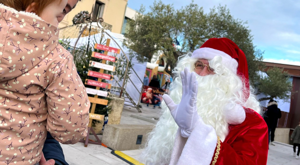 Le Père Noël - ville du Crès