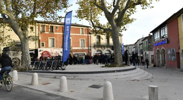 Vue générale de la place Renaudel