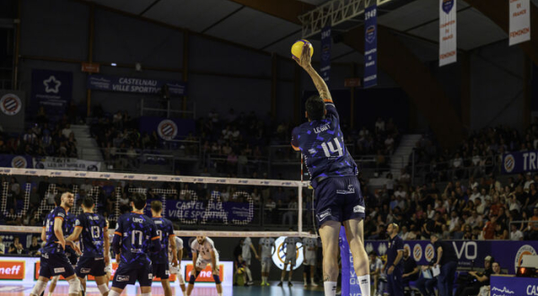 volley-ball joueurs ballon filet public 