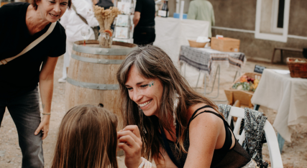 un stand de maquillage