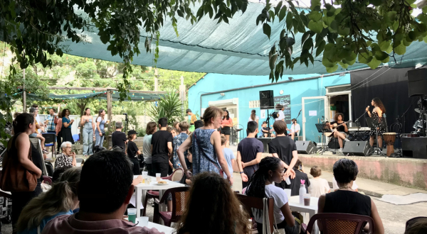 la fête de la musique dans la cour