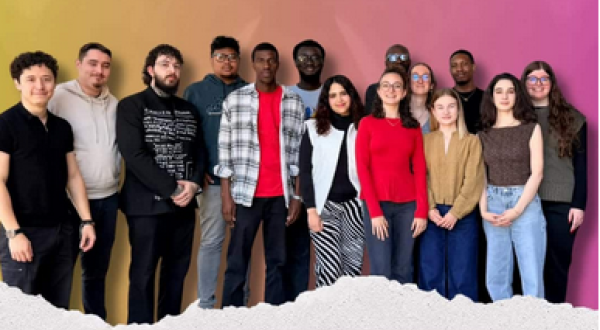 La promotion 2026 est structurée en différents groupes de travail. Ici, le pôle Communication d'éudiants jeunes professionnels