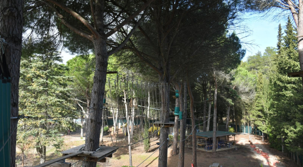 Le secteur accrobranche à la base de loisirs Poséidon, à la Grande Motte