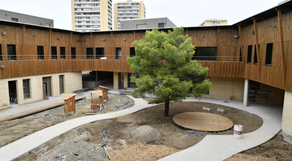 cour de la maternelle du pôle éducatif des Halles Nord